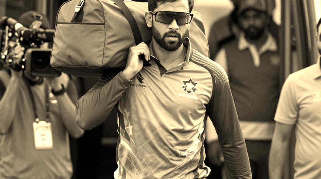 এক ইনিংস ও ১৫৫ রানে জেতার দিনে যে চোট কেউ গোনেনি